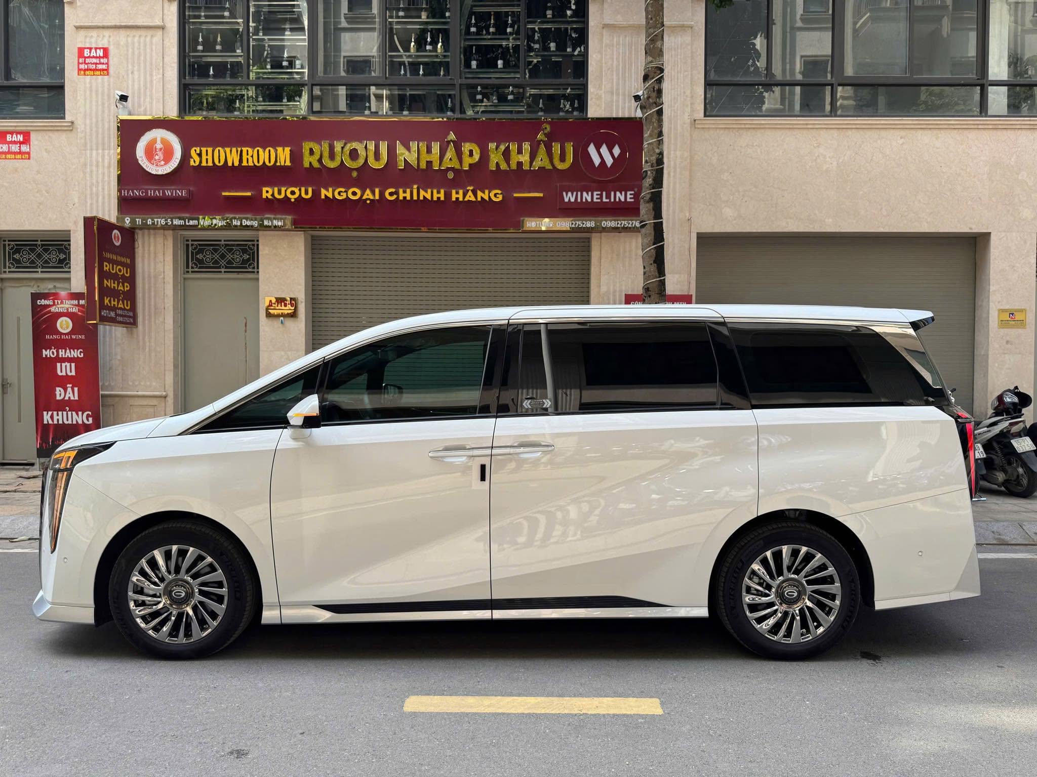 GAC M8 chương trình khuyến mãi tháng 10-2026 tại showroom GAC Hồ Chí Minh